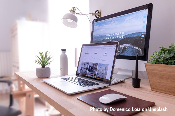 Home-Office-Photo-by-Domenico-Loia-on-Unsplash-600x400.png